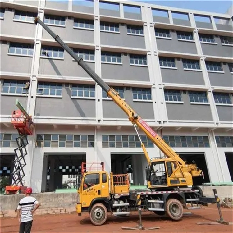 理县高楼层玻璃吊装