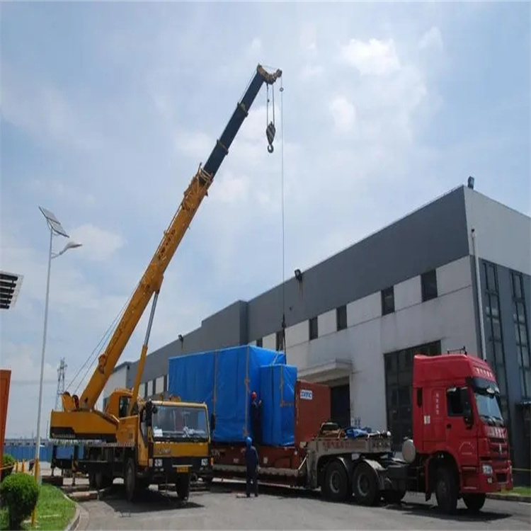 理县50吨吊车吊一次多少钱